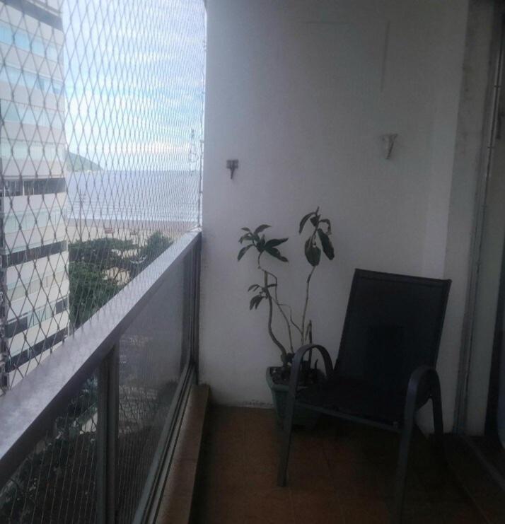 Apartamento Gonzaga With Balcony Overlooking The Sea