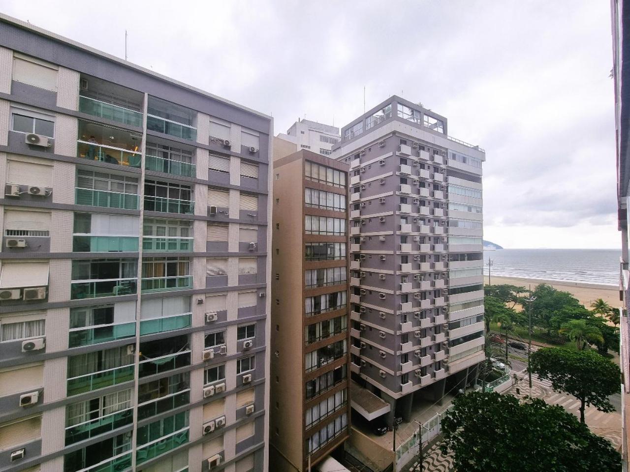 Gonzaga With Balcony Overlooking The Sea Apartment Santos (Sao Paulo)