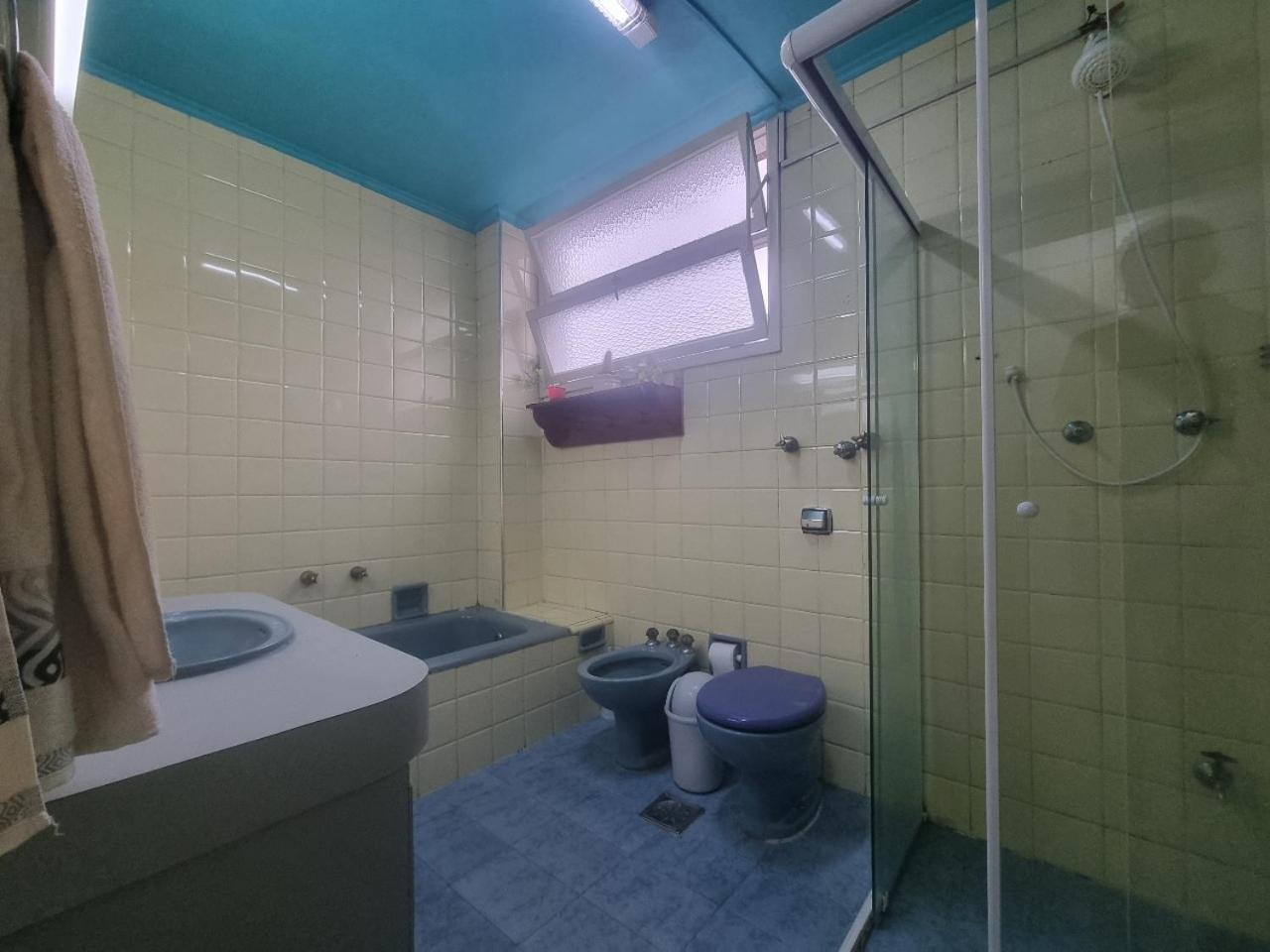 Apartment Gonzaga With Balcony Overlooking The Sea Santos (Sao Paulo)